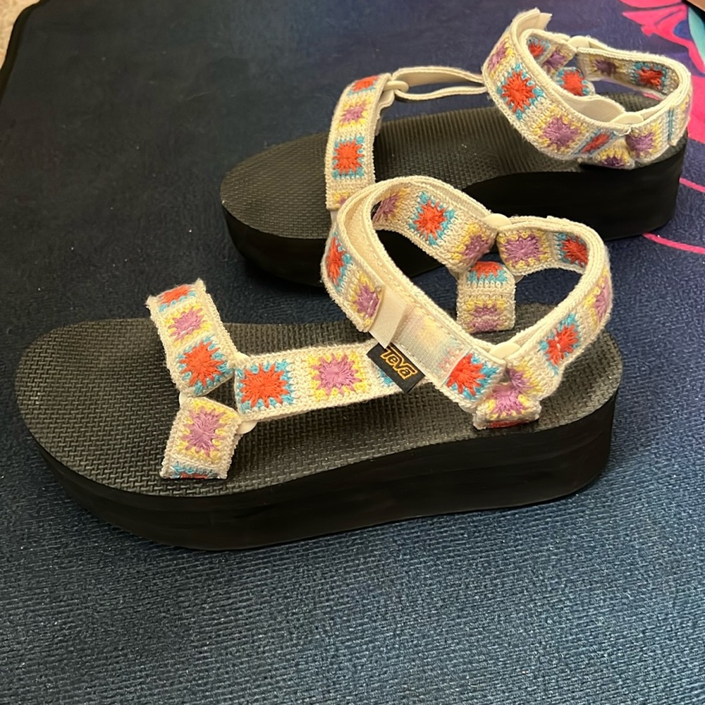 TeVa Women Flatform-universal Crochet